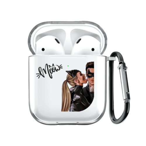 Чехол на AirPods 1/2 с принтом - Девушка - кошка с парнем в маске